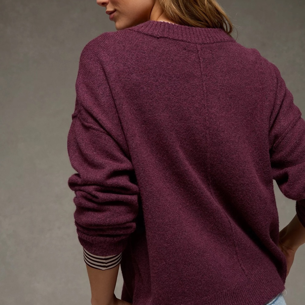 American Eagle Outfitters AE Whoa So Soft Valentine’s LOVE Sweater NWT! - Picture 3 of 9